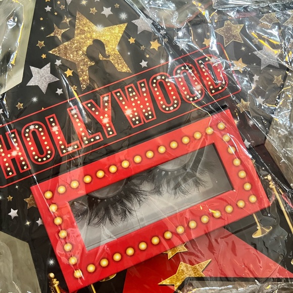 Mink lashes bundle - Picture 5 of 5